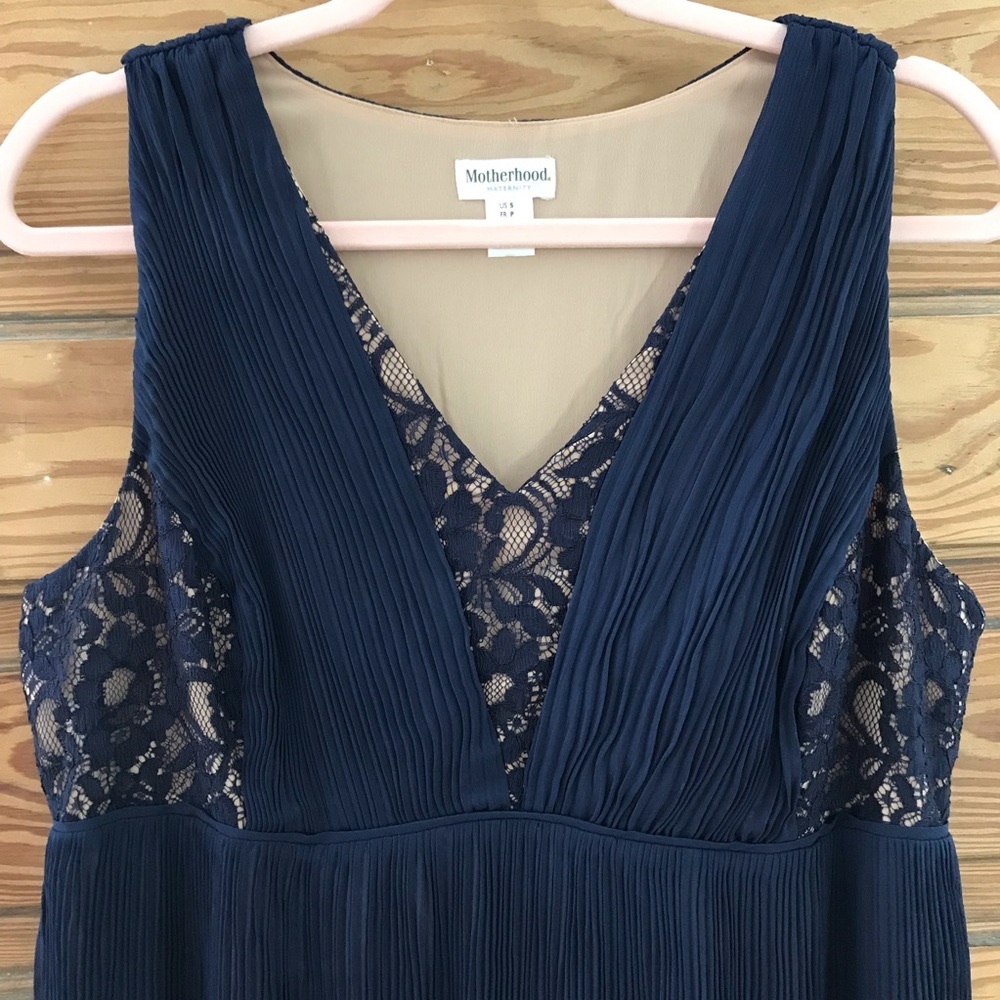 Chiffon & Lace Maternity Dress